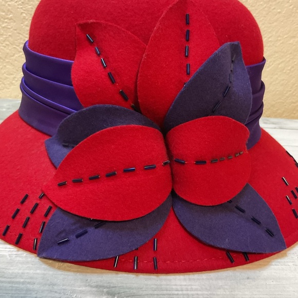 Vintage something special brimmed Red Purple Women's Hat beaded - Picture 8 of 10